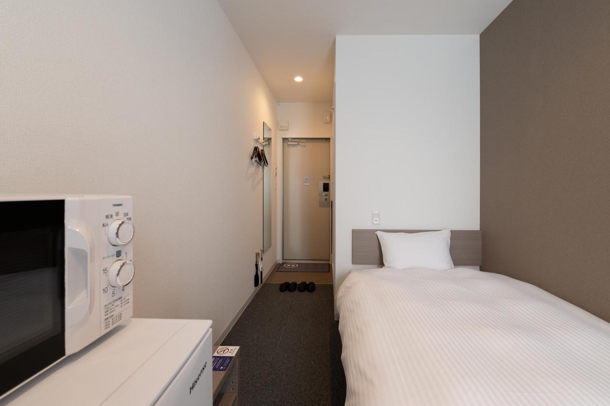 Hotel R9 The Yard Маэбаси Экстерьер фото